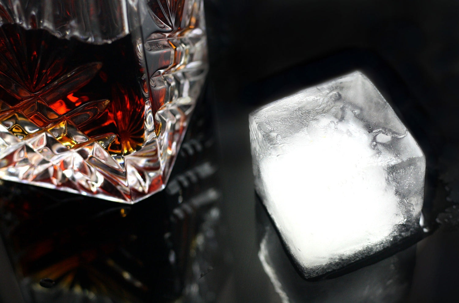 What Is the Best Ice Shape for Whiskey?